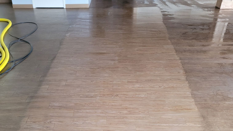 hardwood-floor-cleaning-services-in-kingston-wa